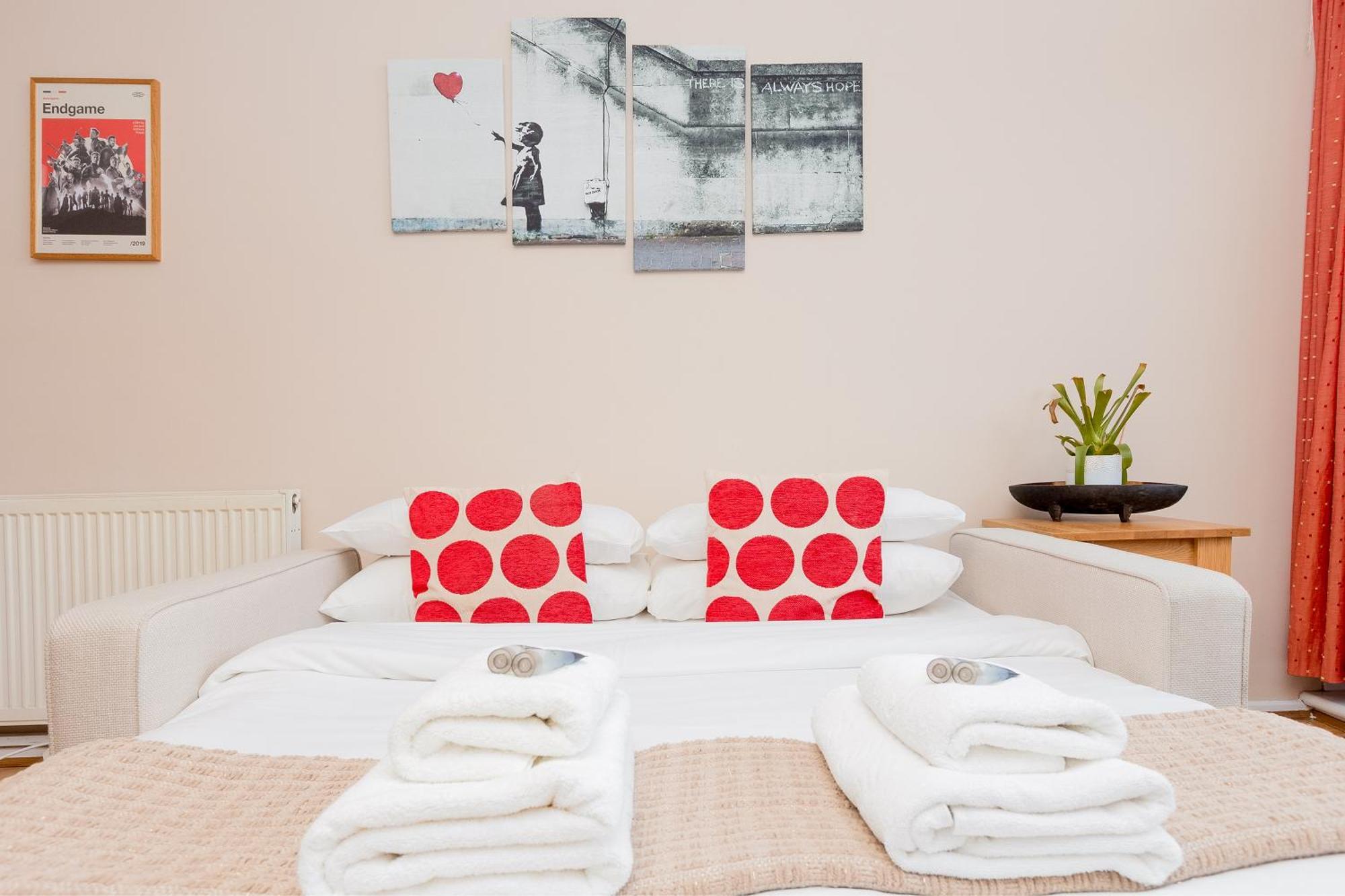 런던 2Br Balcony, Battersea, 5Min Clapham Junction St 아파트 외부 사진